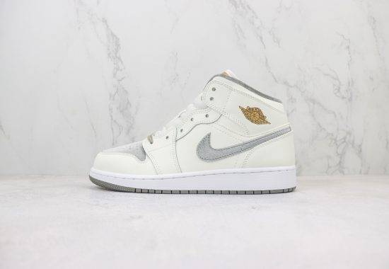 原厂 中帮 Air Jordan AJ1 Mid FB9899-100 米白灰 货号：FB9899-100