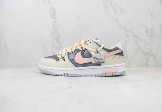 NIKE DUNK SB LOW 复古抽绳解构风低帮休闲板鞋 米黄黑粉 货号：FD1232 002