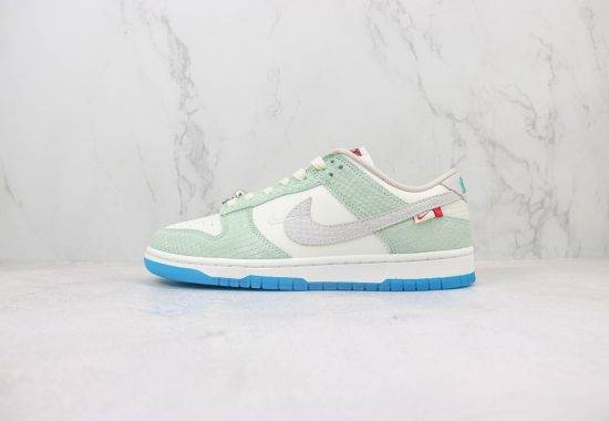 NIKE SB Dunk Low 定制配色 龙年限定 青龙
货号：FZ5065-111