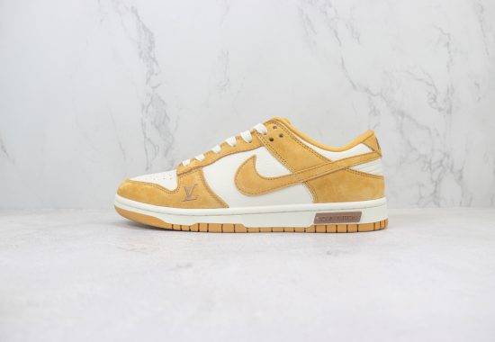 Nike SB Dunk Low 带挂件 FC1688-148