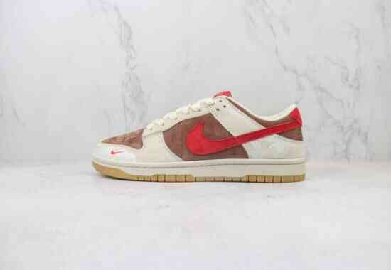 Nike SB Dunk Low 龙年限定 带龙挂件 新春限定 喜龙 靴子 红色 货号：JH8037-923