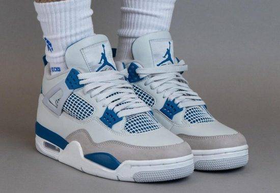 AJ4 “白蓝”鞋款提早曝光，展示真实穿搭效果！