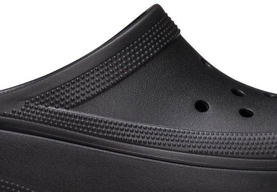 Crocs 创新推出全新鞋款！鞋头设计大改变！
