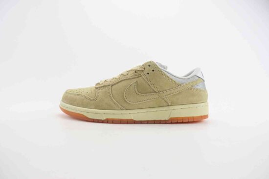 Nike SB Dunk Low 复古低帮休闲运动滑板鞋 HJ0367-200 麂皮 抹茶绿 生胶底 货号：HJ0367-200