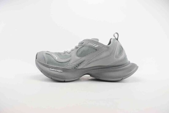 OK纯原 BALENCIAGA Circuit Sneakers 2024年巴黎世家13代 环道系列轻便复古透气跑鞋 编码：BYI1C