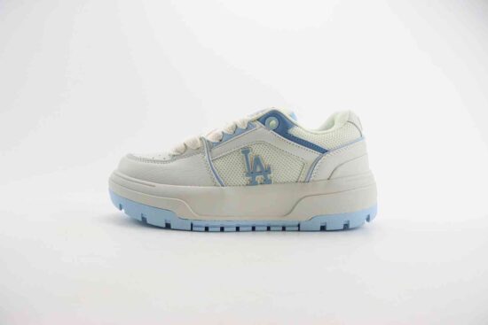 LA x MLB Chunky Liner Wide 增高厚底休闲运动鞋 编码：MWR1B