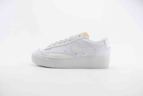 Nike Blazer MID‘77 增高厚底 开拓者校园 低帮休闲情侣板鞋 纯白 DJ0292-100