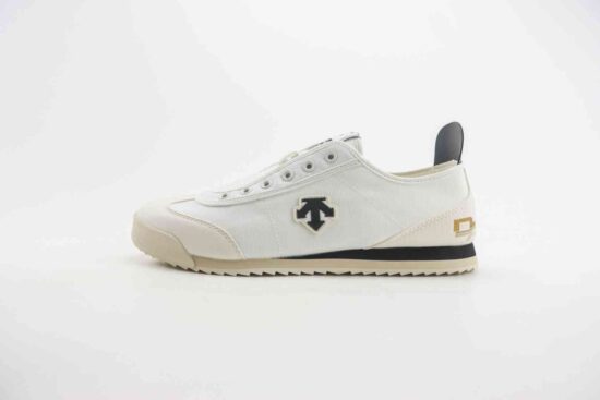 DESCENTE CHRON 帆布一脚蹬 复古透气休闲鞋 货号：DWI1E