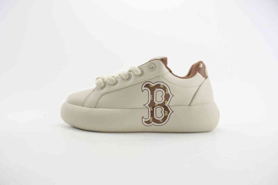 B x MLB Chunky Runner Base 厚底印花老爹鞋 厚底板鞋 货号：MWR1B