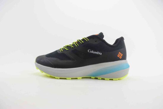 Columbia Outdoor Hiking 哥伦比亚 低帮系带户外风超轻徒步登山运动训练鞋
Columbia成立于1938年，源自美国俄勒冈州波特兰市，是有着80年悠久历史的国际户外品牌。作为户外科技的先驱者，哥伦比亚倡导 “Tested Tough要玩就玩真的”品牌精神。实地测试文化作为其品牌基因，致力透过产品传递品牌精髓.Columbia执着于让消费者在户外得到专业的真实保护，可以更长时间地享受户外乐趣!Size：40 41 42 43 44 45 编码：CET1A