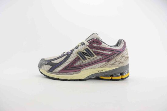 New Balance NB1906系列 休闲运动慢跑鞋 米灰紫 货号：M1906RRA