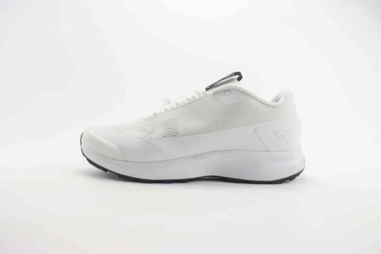 Arcteryx Aerios AURA Shoes 越野跑鞋 男 货号：ART1S