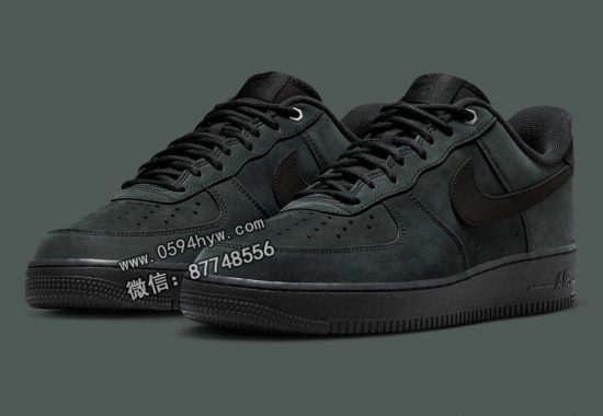 Nike Air Force 1黑色磨砂鞋面更新