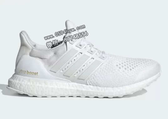 阿迪达斯Ultraboost 1.0“全白复刻”迎来10周年