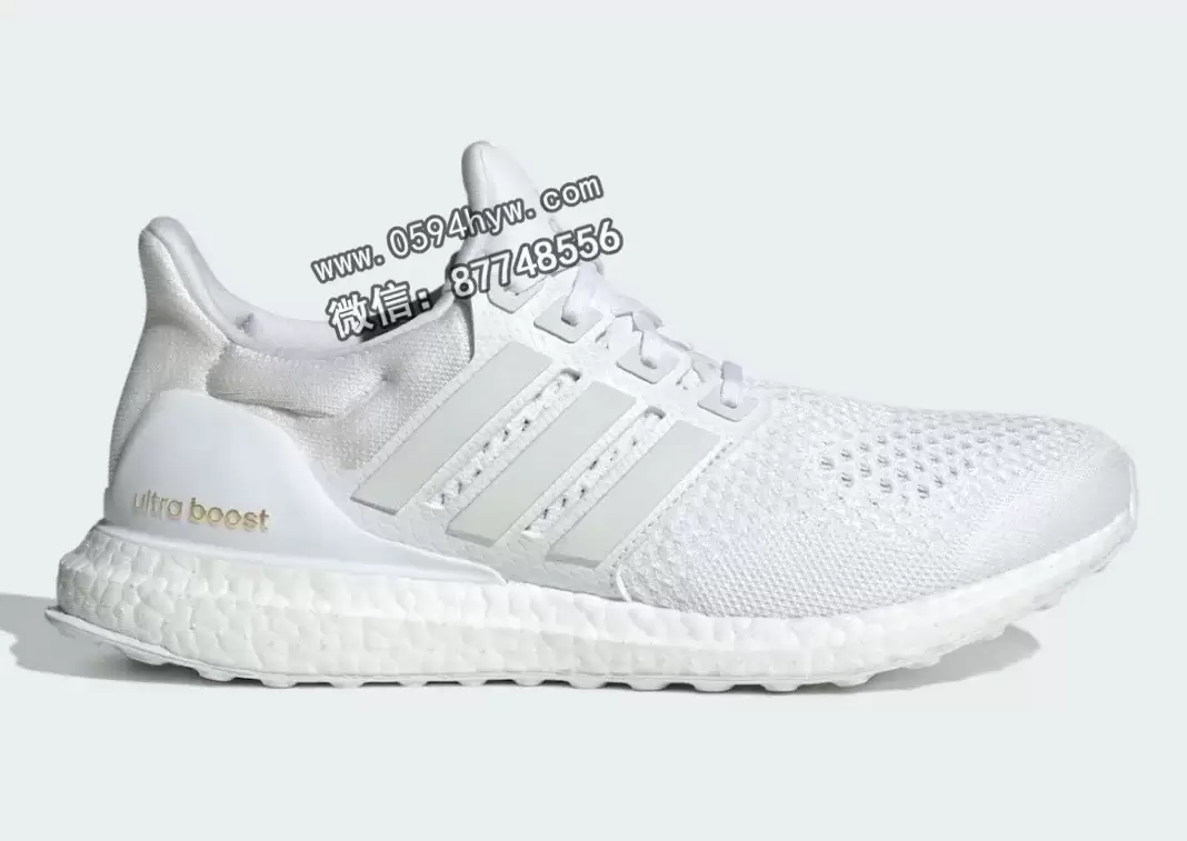 阿迪达斯Ultraboost 1.0“全白复刻”迎来10周年