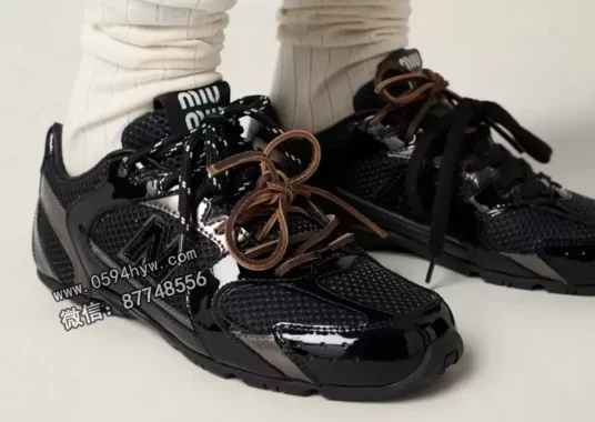 Miu Miu x New Balance 530联名运动鞋售价$1,220