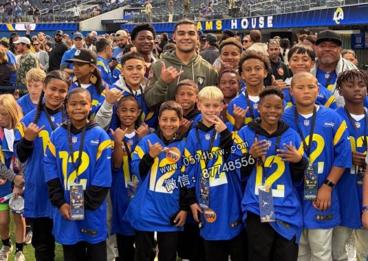 普卡·纳库亚和乔丹品牌为港城袭击者带来难忘一天