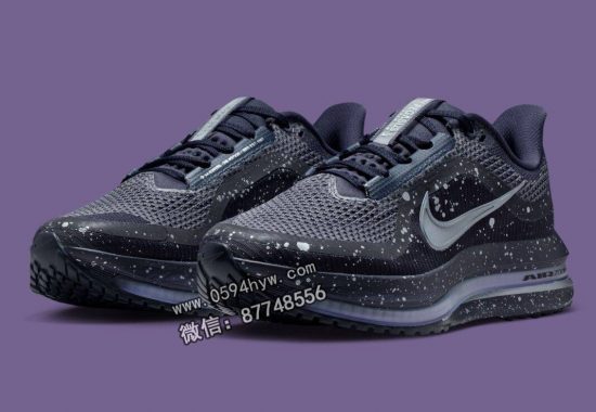 耐克Pegasus Premium 鞋款以“Cave Purple”细节出现
